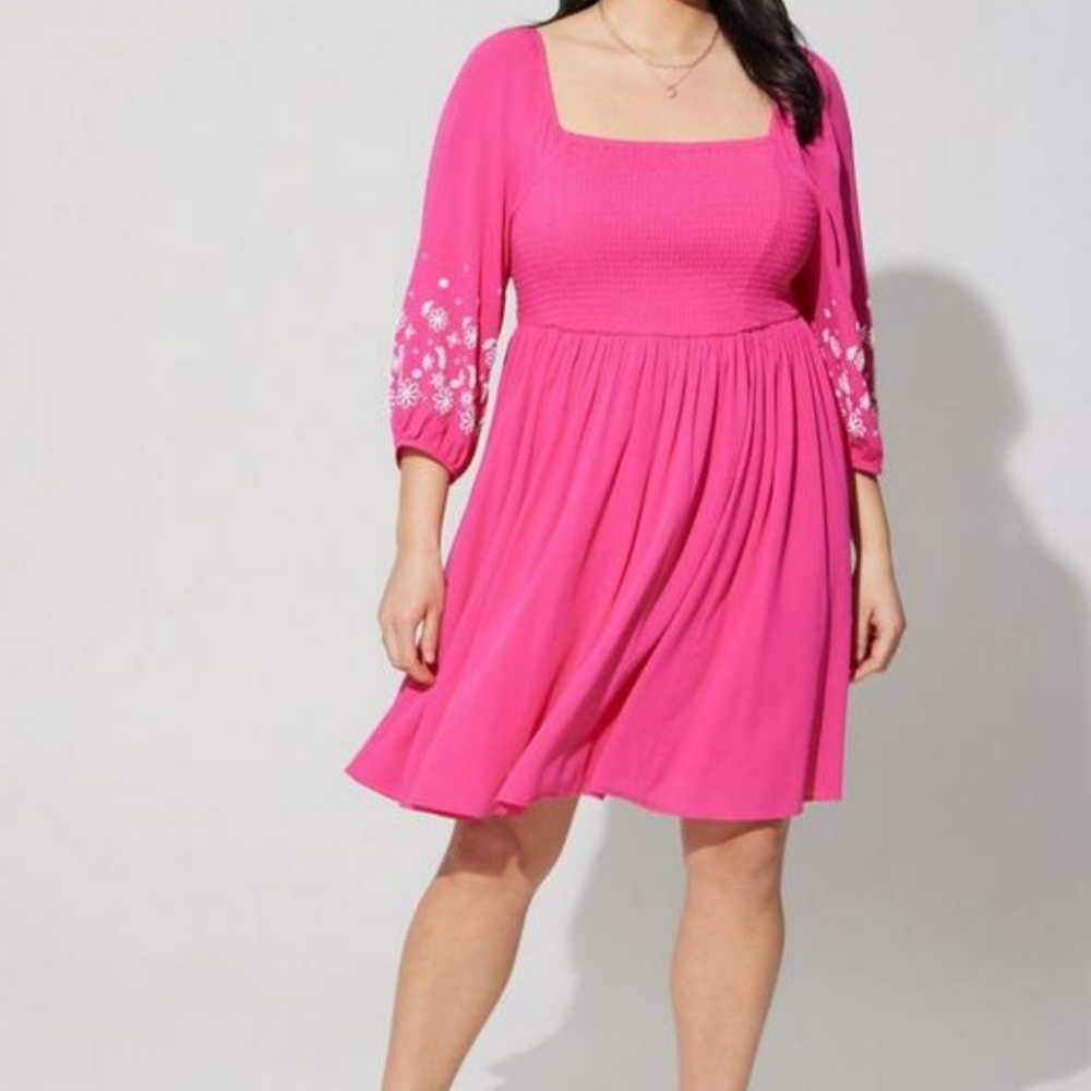 Torrid Pink White Cabaret Mini Crinkle Gauze Blouson Sleeve Embroidery Dress 2X
